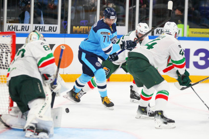 ХК «Сибирь» без шансов проиграл казанскому «Ак Барсу» в Новосибирске