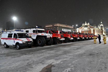 Спасателям Новосибирской области вручили награды в профессиональный праздник