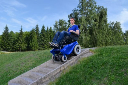 Новосибирская коляска-вездеход получила национальную премию