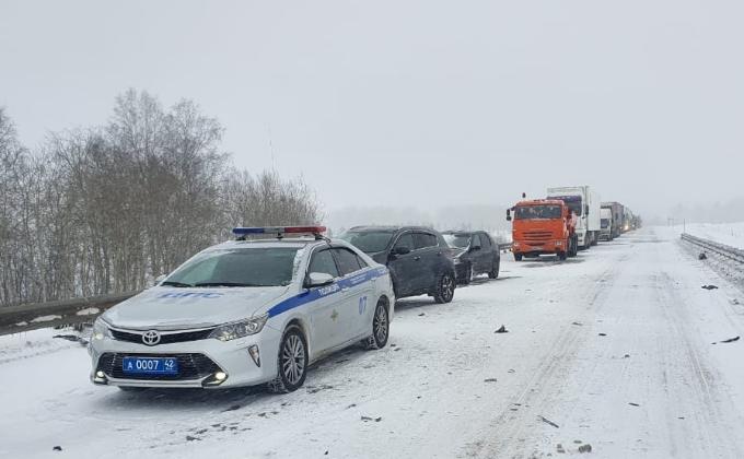 Смертельное ДТП заблокировало трассу Новосибирск-Кемерово