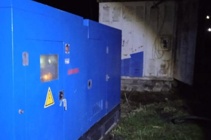 Ночь без света из-за аварии провели жители села Кабинетное под Новосибирском