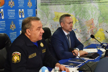 Глава МЧС России проверил готовность к паводку и пожарам в Новосибирске 