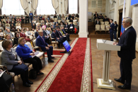 Увековечение памяти жертв геноцида народа эксперты обсуждают в Новосибирске