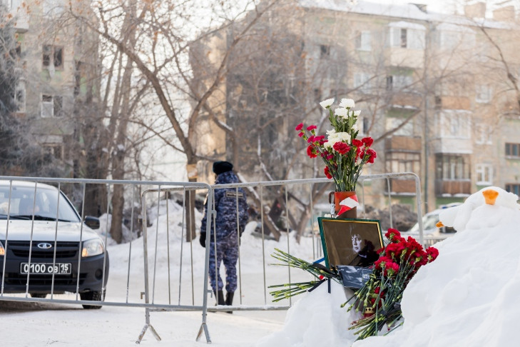 С жертвами взрыва на Линейной, 39 прощаются в Новосибирске