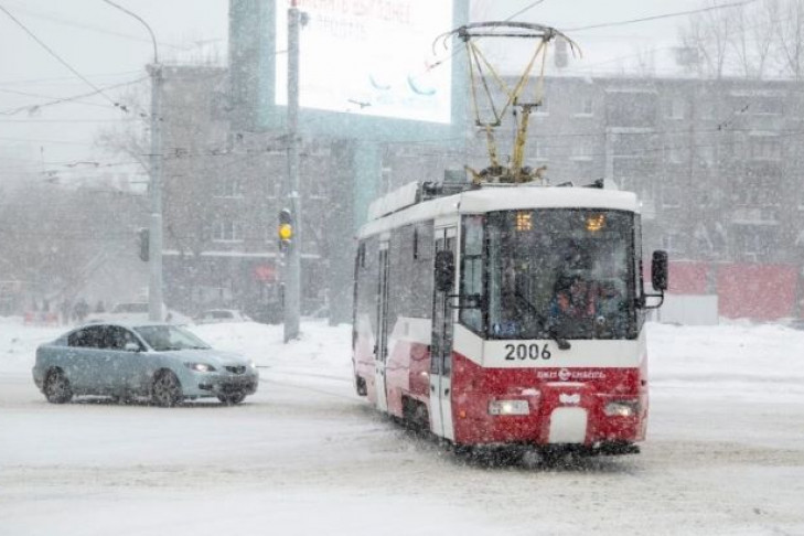 Снег, гололед и метели придут в Новосибирск вместе с плюсовыми температурами