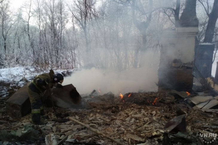 Два человека сгорели на острове Кудряш 