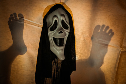 Филолог НГПУ Юрий Крылов заявил о переходе мата из запретной области