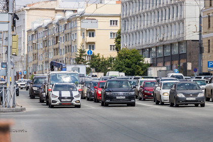 Между какими моделями выбирают россияне, когда планируют покупку нового авто