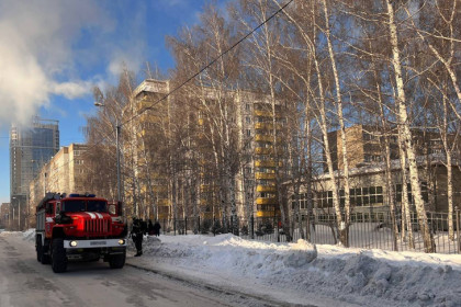 Минобр прокомментировал пожар в педагогическом колледже Новосибирска