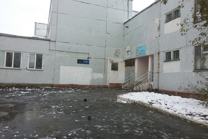 Деньги за лыжи требуют с родителей одной из школ Новосибирска