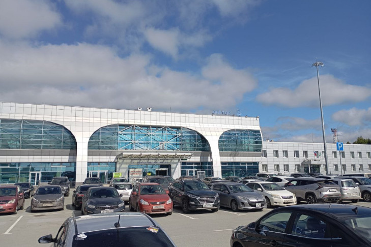 Туристку с опасным сувениром из Ферганы задержали в Толмачево