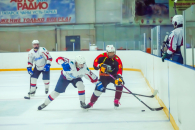 Шесть сборных Новосибирской области приехали в Татарск за хоккейным золотом