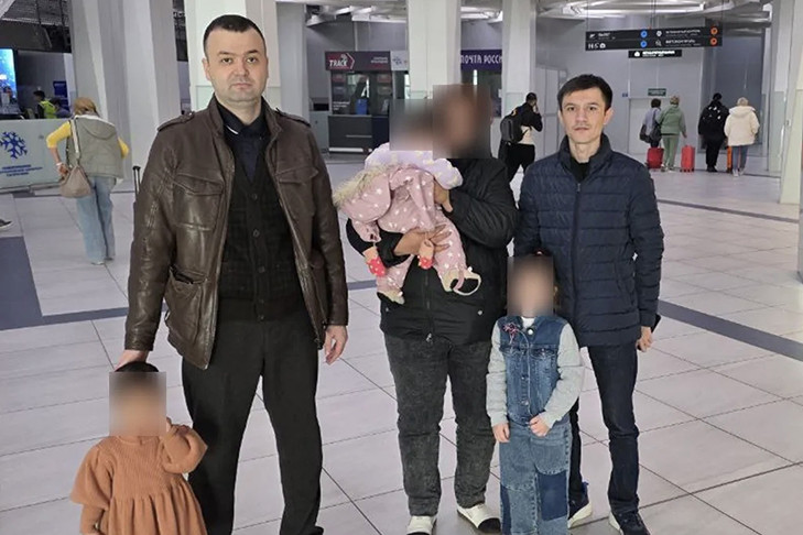 Гражданка Узбекистана воссоединилась с детьми в Новосибирске и вернулась домой