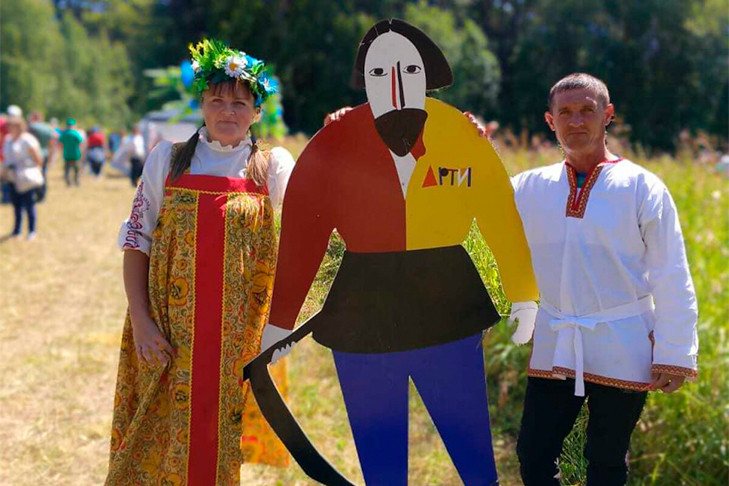 Новосибирцы покорили международный турнир косарей «Арти-2025»