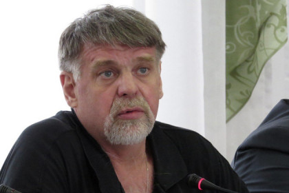 В Бердске умер известный журналист Виталий Шапран