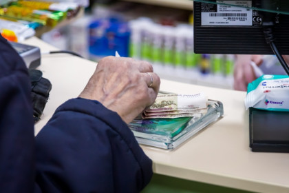 Средний размер увеличения пенсий с 1 апреля-2026 назвали новосибирцам