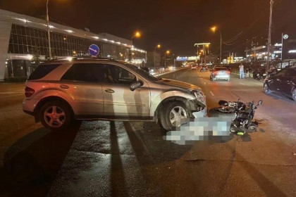 Смертельное ДТП на Большевистской: погибли водитель и пассажирка мотоцикла