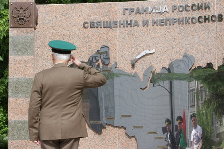 Полиция не вмешивается в празднование Дня пограничника-2020 в Новосибирске