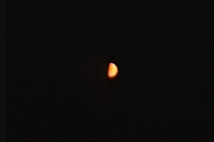 Красная Луна показалась в небе над Новосибирском в ночь на 7 августа