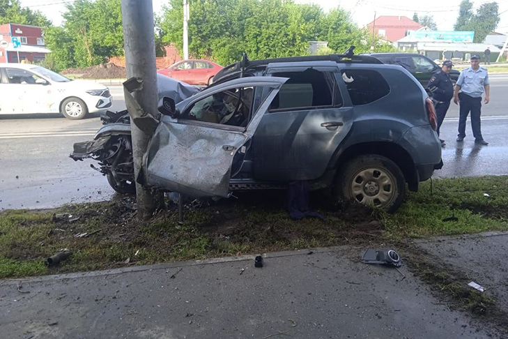 Один человек погиб, двое попали в больницу после ДТП в Новосибирске