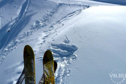 Лыжник погиб после столкновения с новосибирской сноубордисткой 