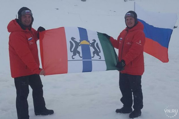  В Антарктиде установили флаг Новосибирска 