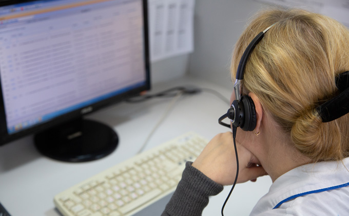 Более 3 тысяч звонков в сутки поступает в поликлиники Бердска