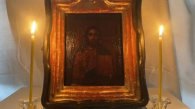 Новосибирец продаёт старинную мироточивую икону за 1 млн рублей