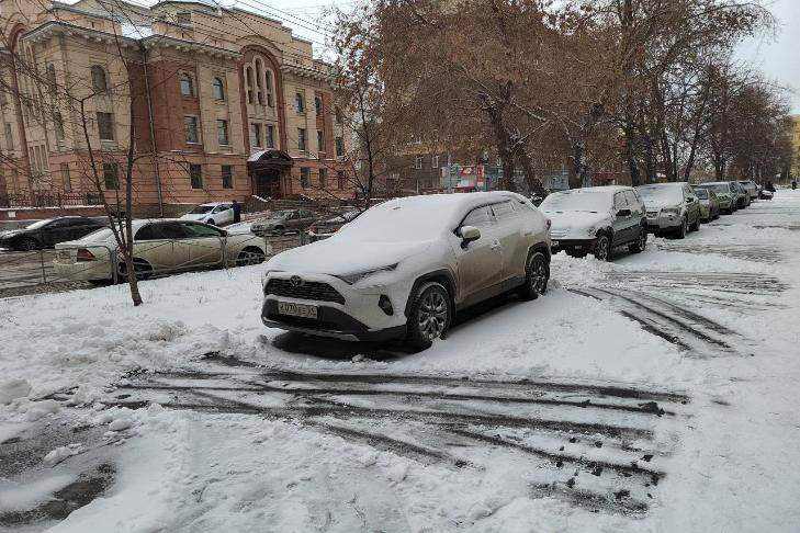 Последствия первого снегопада проверяет прокуратура Новосибирска