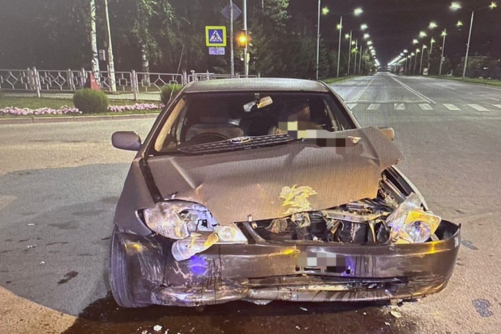 Пьяная женщина за рулем Тойоты устроила ДТП в Бердске