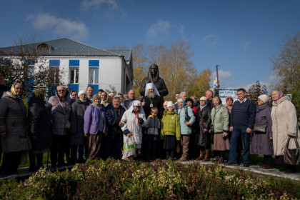 Памятник Матроне Московской открыли в Новосибирске
