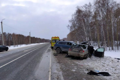 Пассажир Тойоты погиб в аварии под Новосибирском