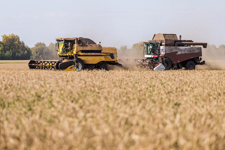 Полпред Серышев провел окружное совещание по уборочной кампании