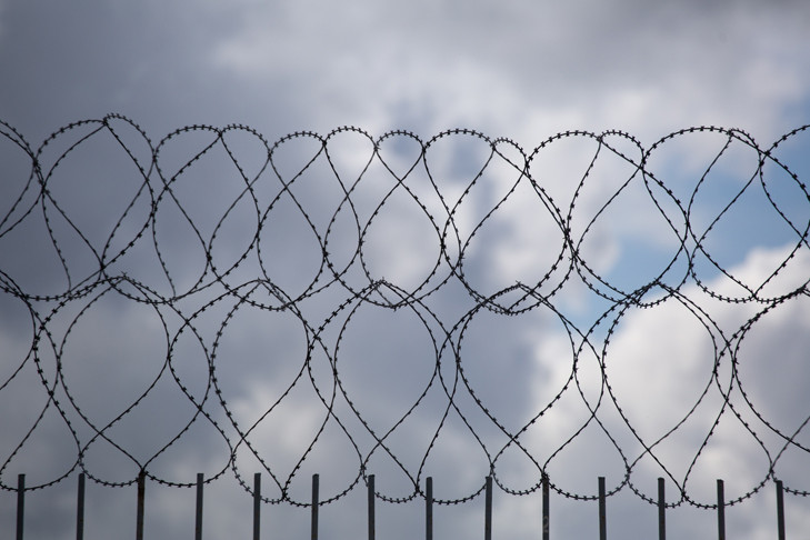 Двух школьников из Новосибирска отправили в СИЗО за попытку убийства ядом