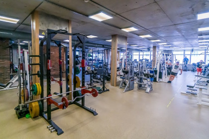 Как сохранить форму в новогодние праздники без изнурительных тренировок