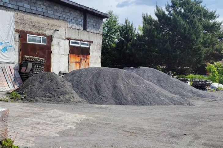 В Новосибирске закрыли производство тротуарной плитки из-за загрязнения воздуха