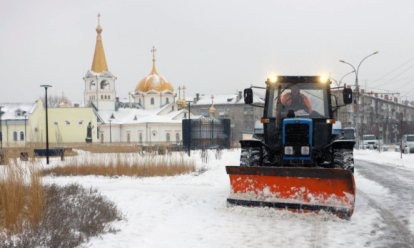 Новые машины для уборки улиц поступили в Новосибирск