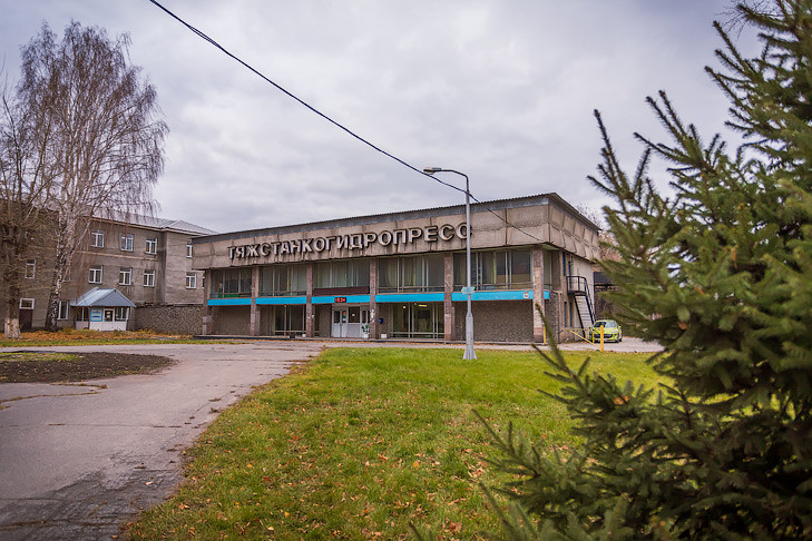 Из-за дырявой крыши суд закрыл цех завода «Тяжстанкогидропресс» в Новосибирске