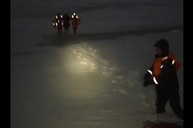 Житель Новосибирска заблудился среди льдин на реке Обь
