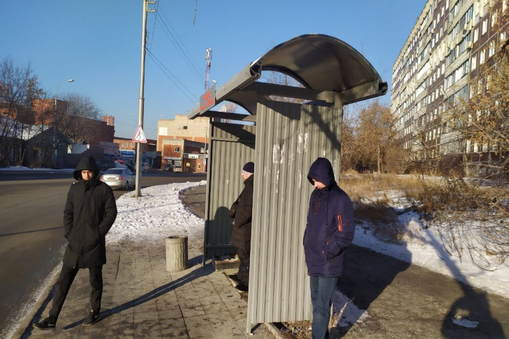 Десять комфортных остановок пообещали установить в Новосибирске