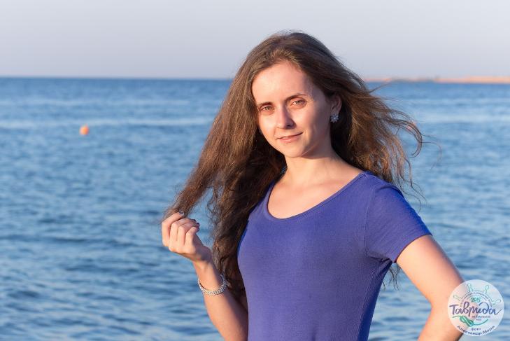 Как использовать крем от солнца в городе и на пляже, рассказала косметолог Оксана Момонова