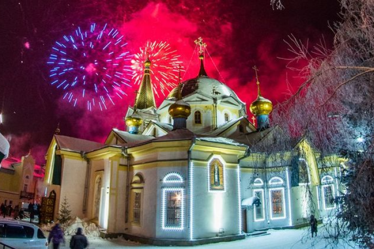 Рождественская служба 2021 в Новосибирске: где и когда смотреть по ТВ
