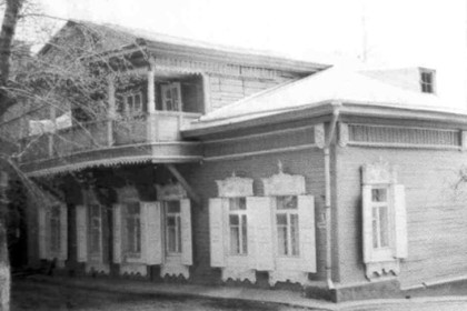 Инвестор восстановит памятник деревянного зодчества на улице Фабричной в Новосибирске