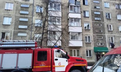 Тело женщины в горящей квартире: пожар произошел в пятиэтажке Новосибирска