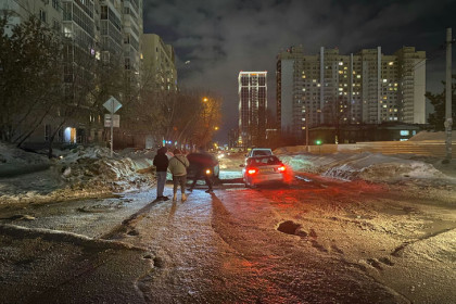 Автомобилисты назвали адрес первых сезонных ям в Новосибирске