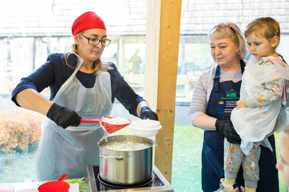 Новосибирские фермеры представили свою продукцию на Городской ферме на ВДНХ