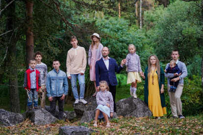 Для мамы-Героини из Бердска Надежды Плотниковой это награда долгожданная и в то же время неожиданная