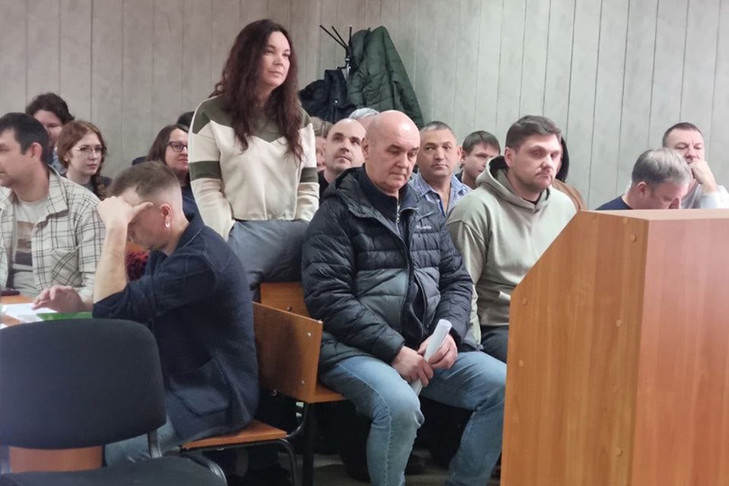 Шестнадцать человек сели на скамью подсудимых в Новосибирске