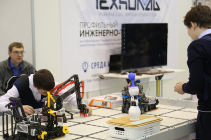 «Учебная Сибирь-2019»: Олимпиада НТИ, роботы и дождевые черви
