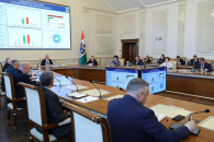 Андрей Травников потребовал ужесточить контроль за отключением горячей воды